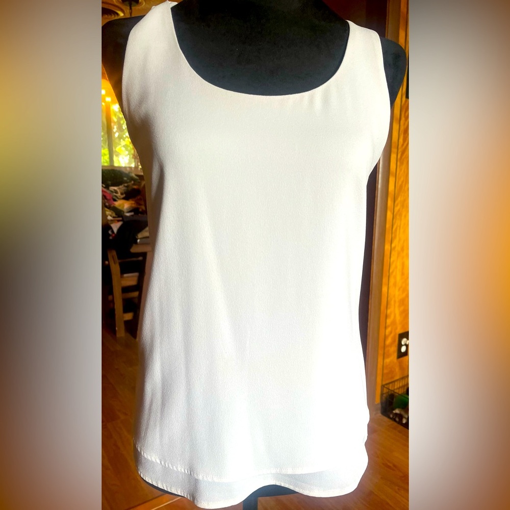 Banana Republic Ivory Sleeveless top